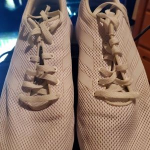 Adidas Men Sniker Size 10.5